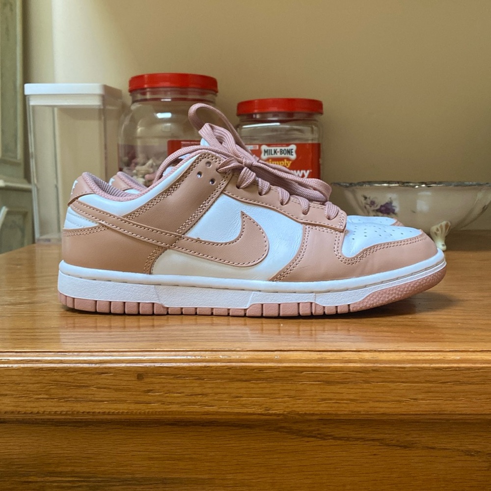 Nike Low Dunks Rose Whisper